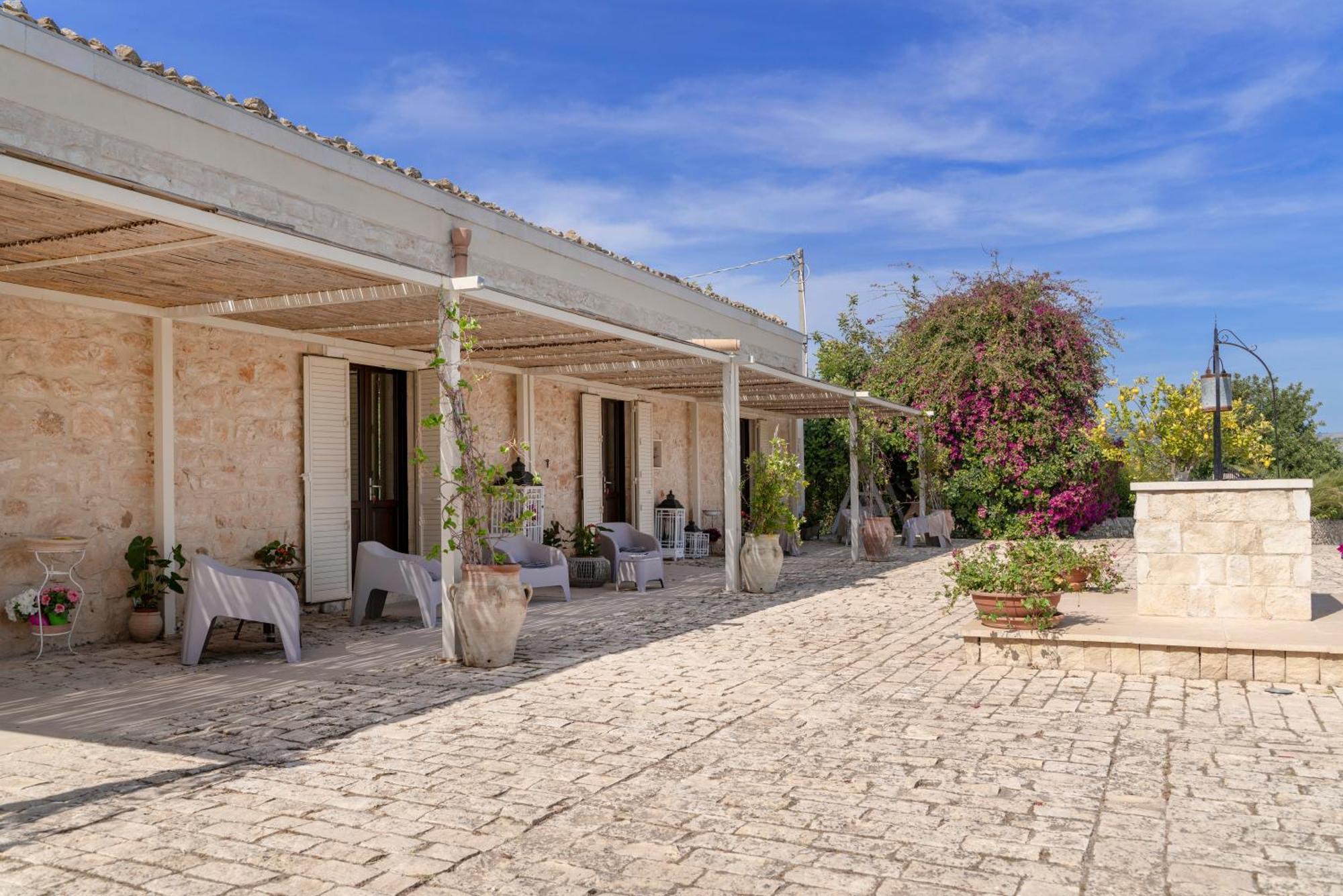 Baglio Donna Concetta Villa Noto Luaran gambar